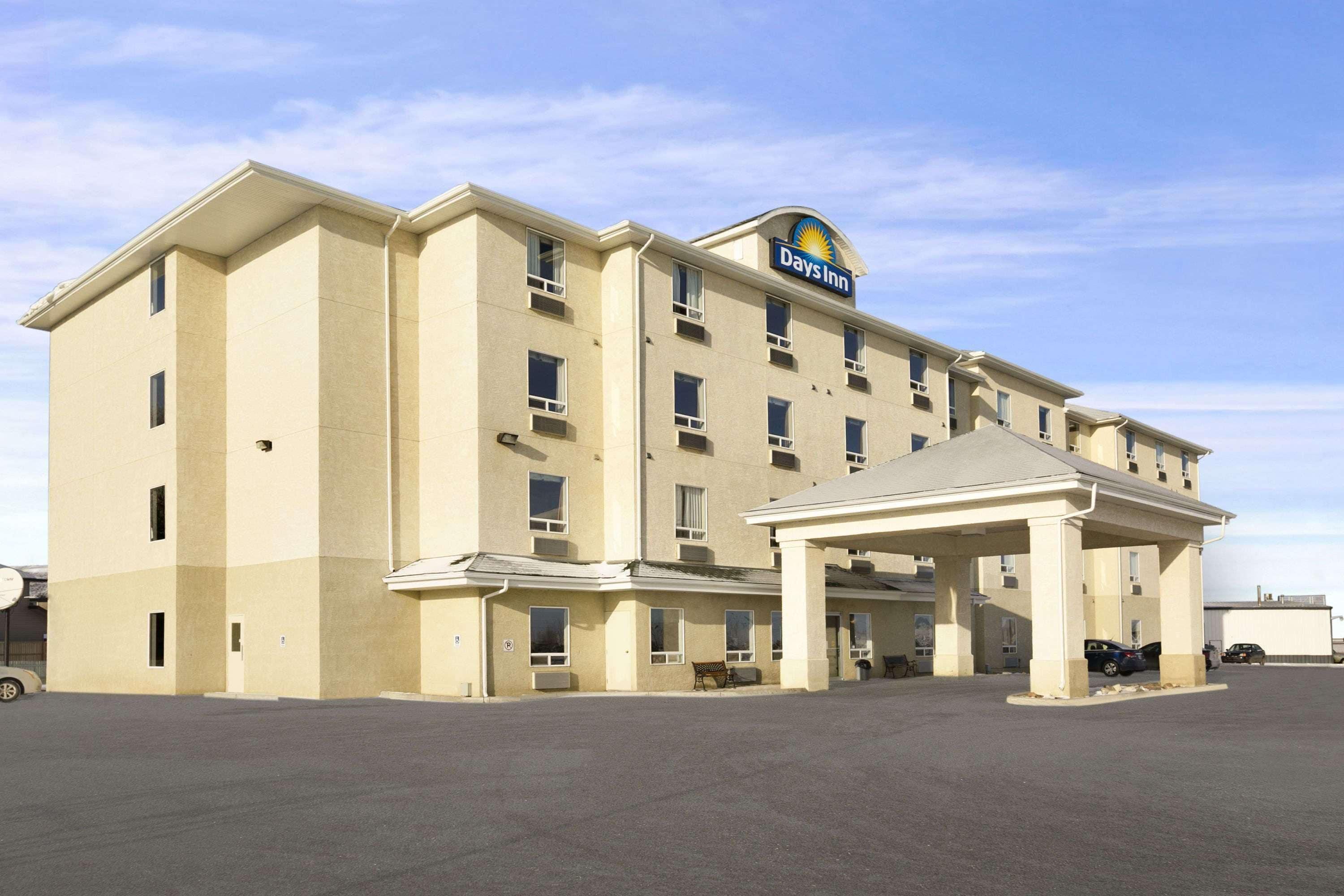 Where to Stay in Saskatchewan: 4 Best 2-Star Hotels