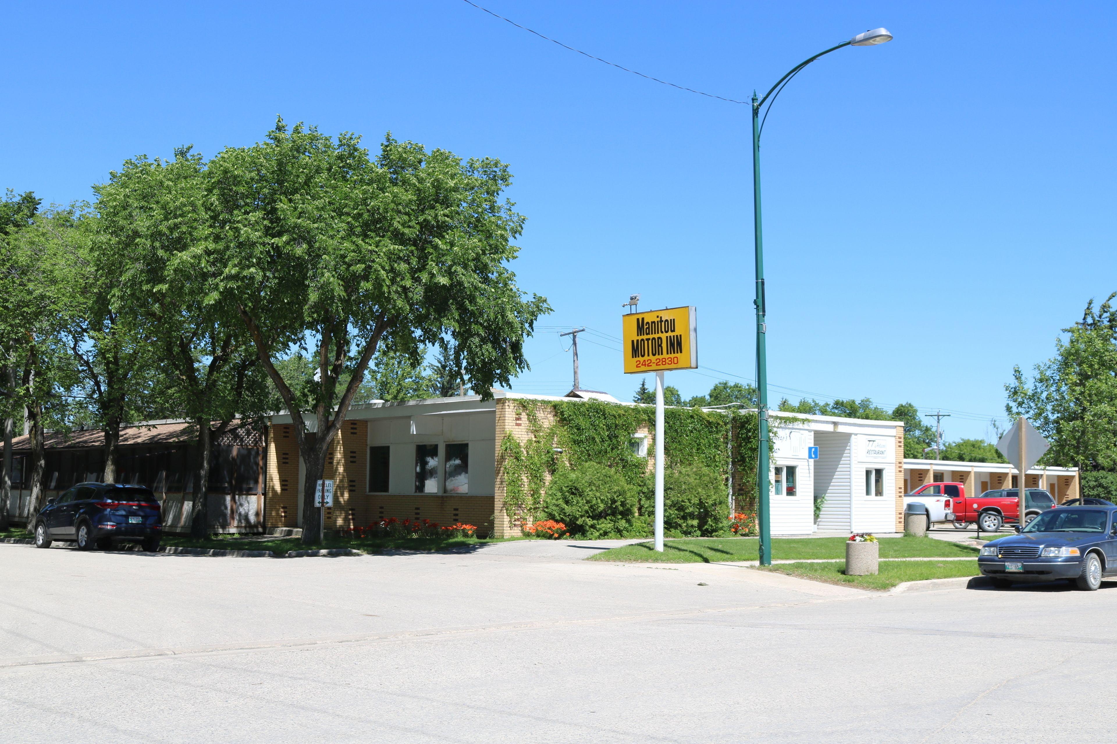 Staying in Manitoba: 4 Family Hotels Compared