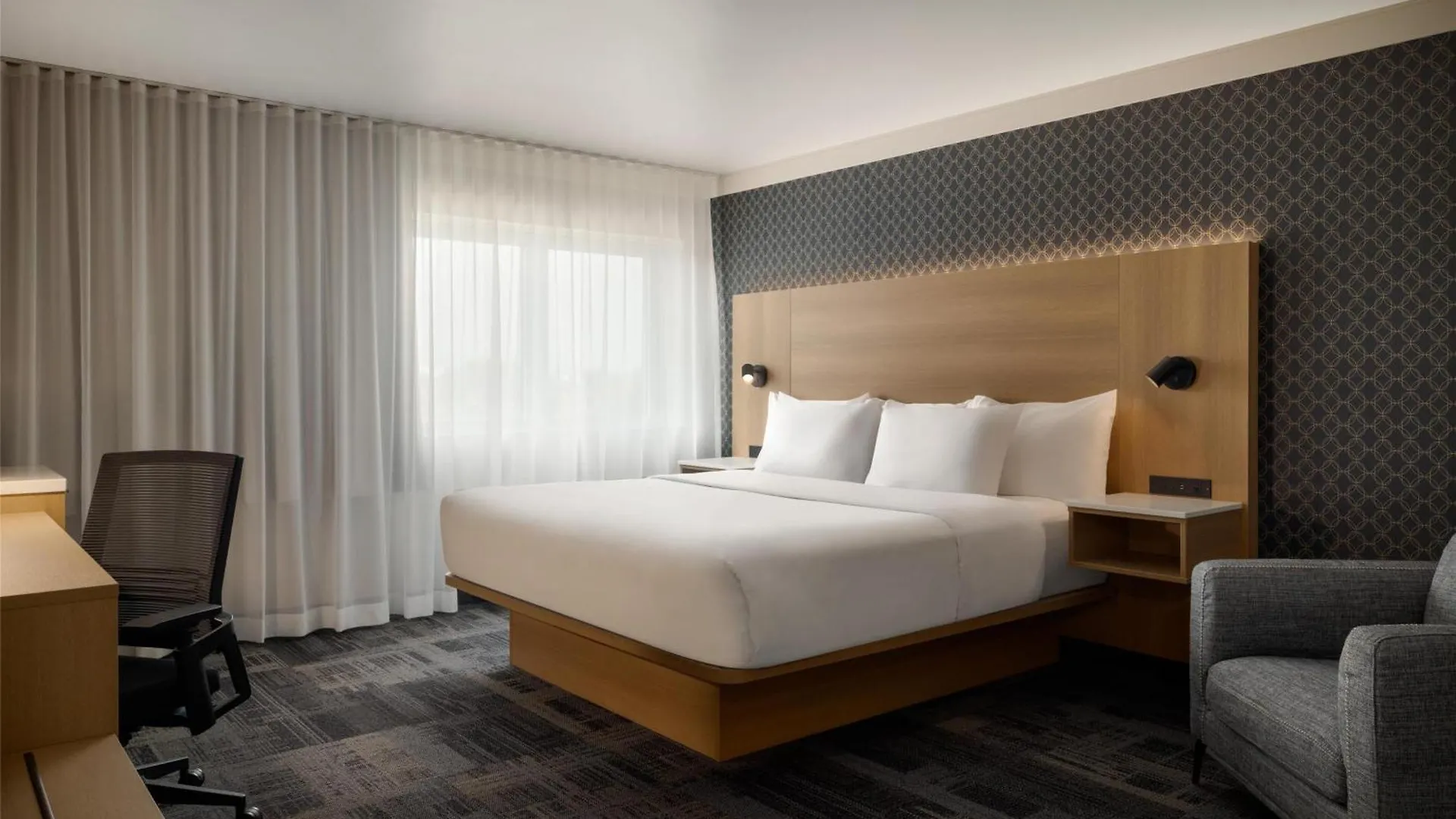 6 Top 4-Star Hotels in Quebec City for Every Traveler