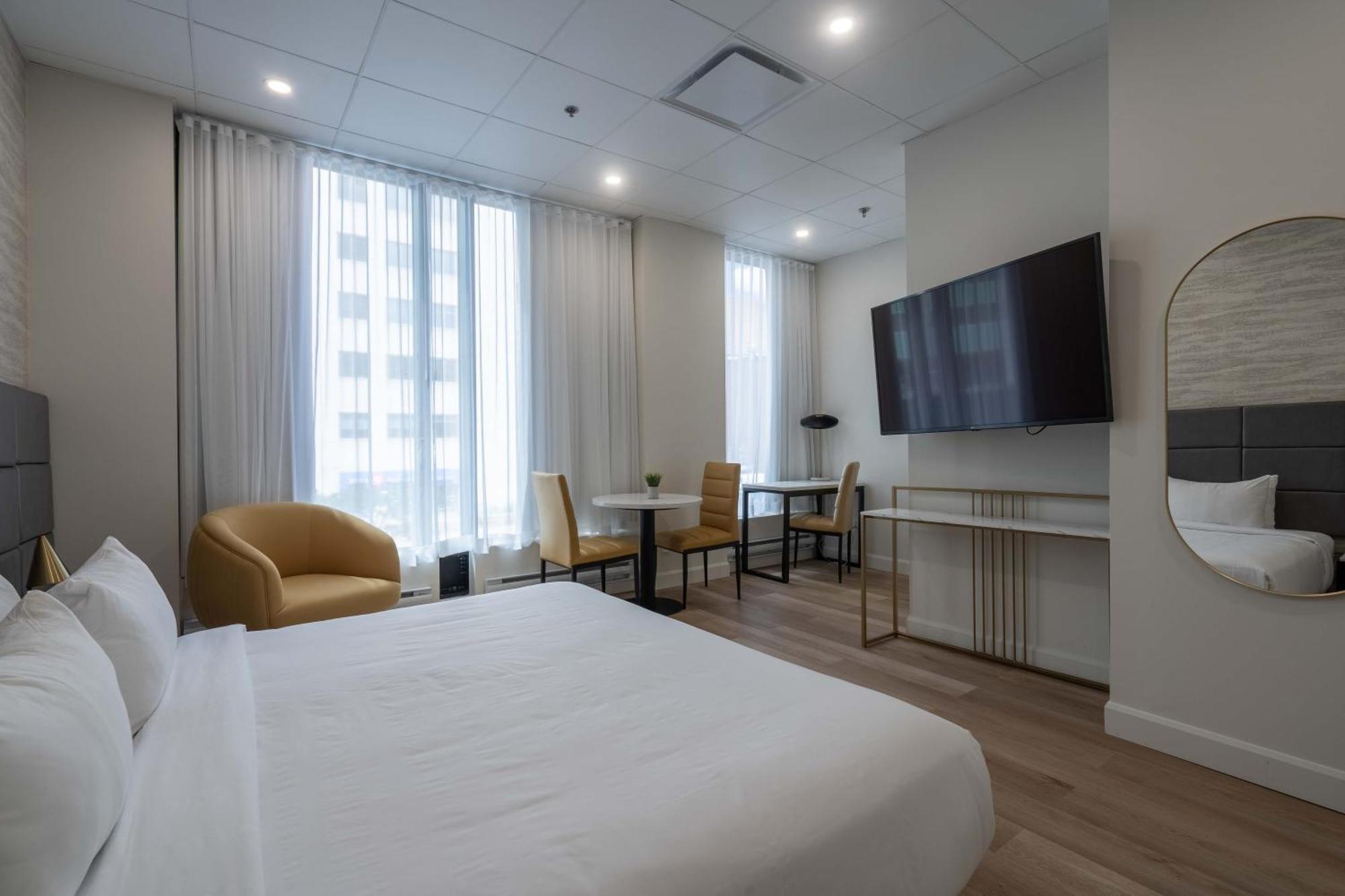 Where to Stay Near Chinatown: 5 Central Montreal Hotels