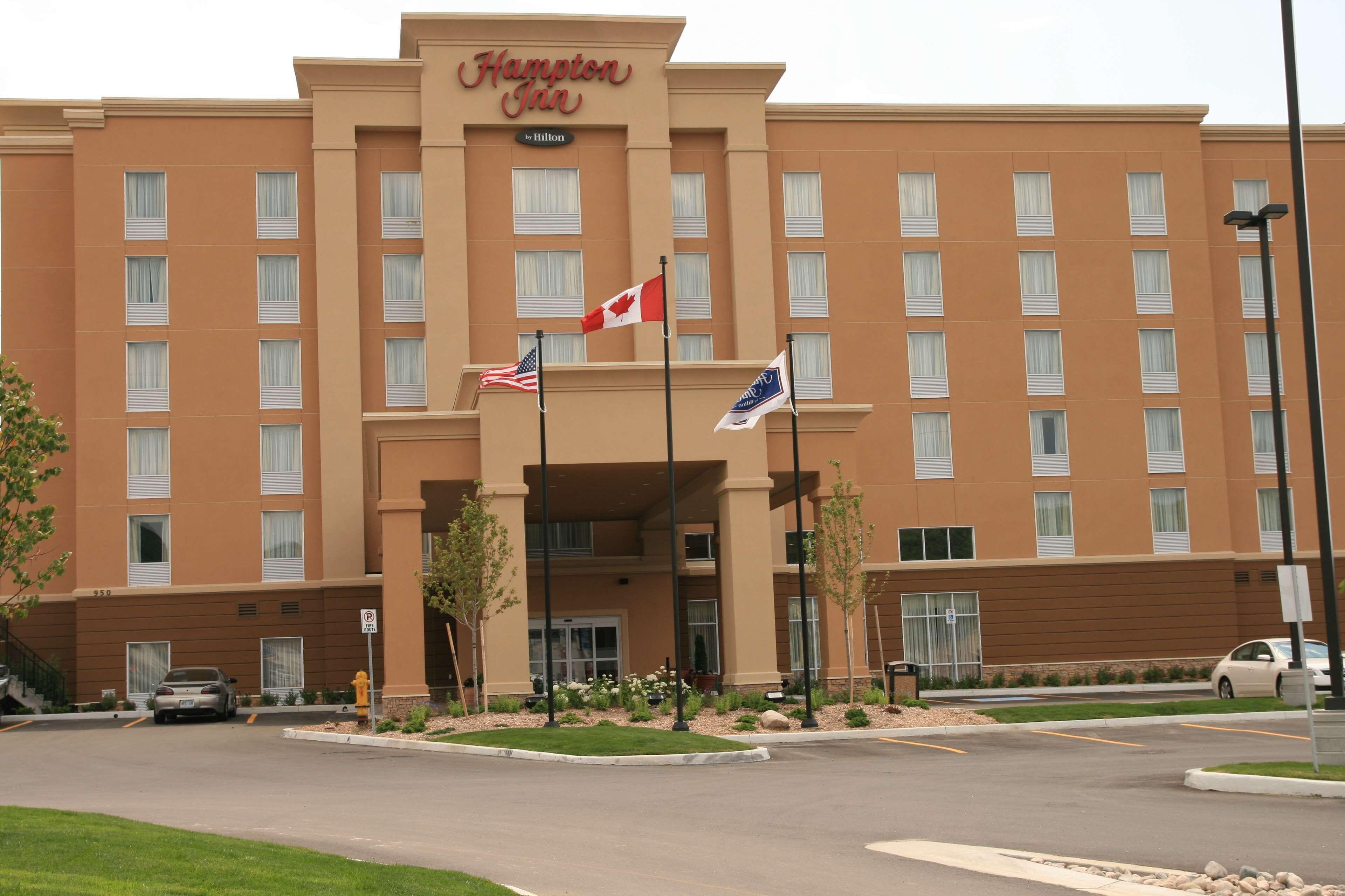 Where to Stay Near Bingo Country: 9 Best 3-Star Hotels in North Bay