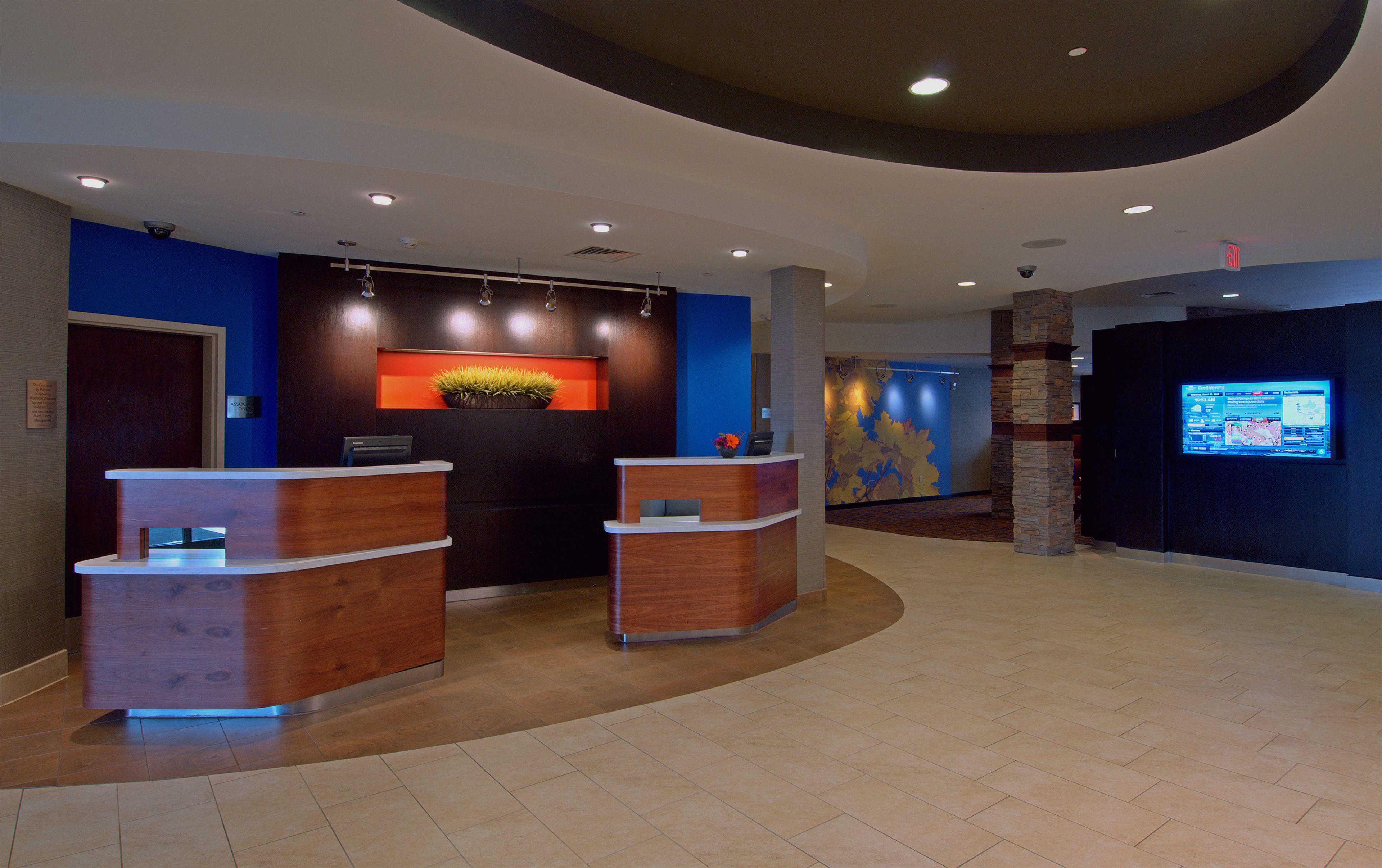 2 Hotels Near UW School of Medicine for Easy Access